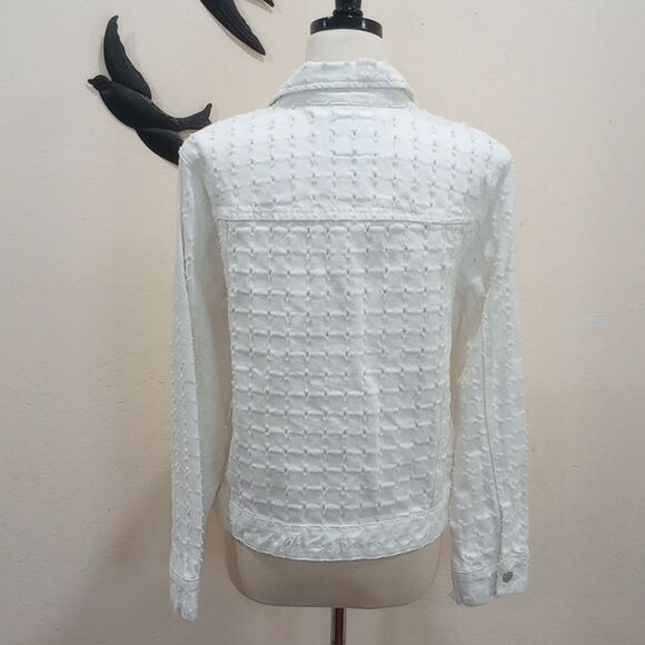 Blank NYC Eye On You White Distressed Denim Jacket - L - Picture 9 of 14